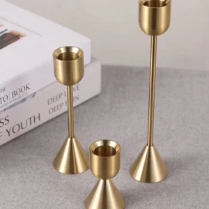 European Style Metal Candle Holders Wedding Table Home Candle Stand Candlestick Exquisite Romantic Candlelight Dinner Props - Image 3