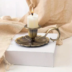 1PC European Style Candlestick Valentines Day Handheld Candle Holders Retro Single Head Candlelight Stand Taper Holder - Image 2